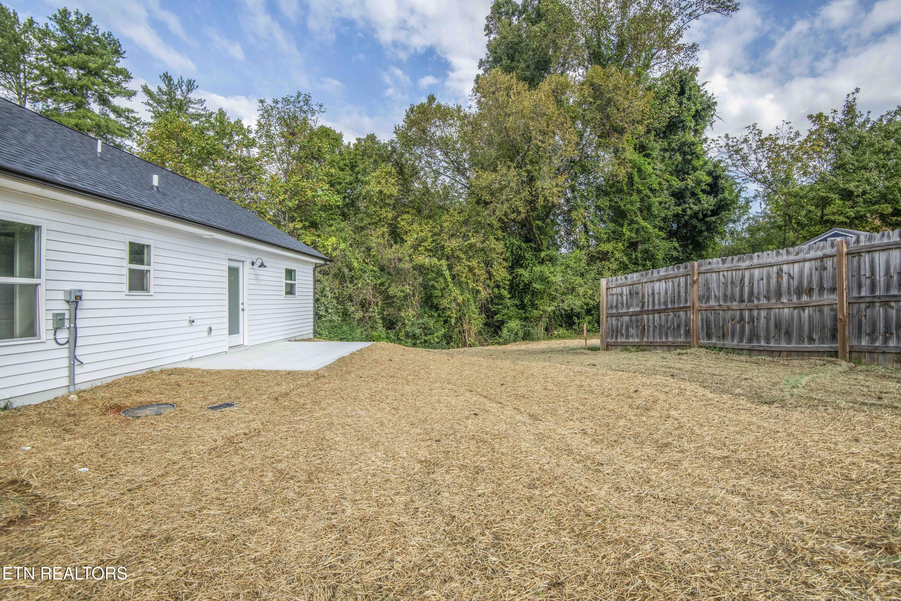 94 Wedgewood Road Oak Ridge, TN 37830 - Photo 37 of 41 37_1