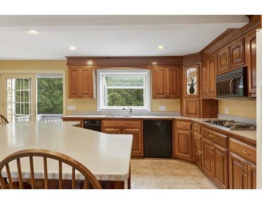 36 Brookwood Road Hanover, MA 02339 - Photo 5 of 31 Gallery Image 5