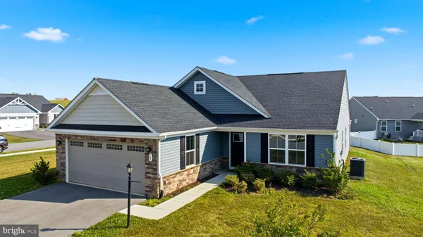 $345,000 | 15 Opulent Court, Hedgesville, WV 25427