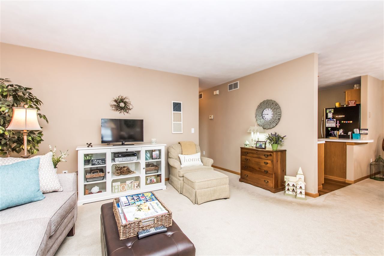 1258 Kingsbury Road Washington, IL 61571 - Photo 4 of 27 Gallery Image 4