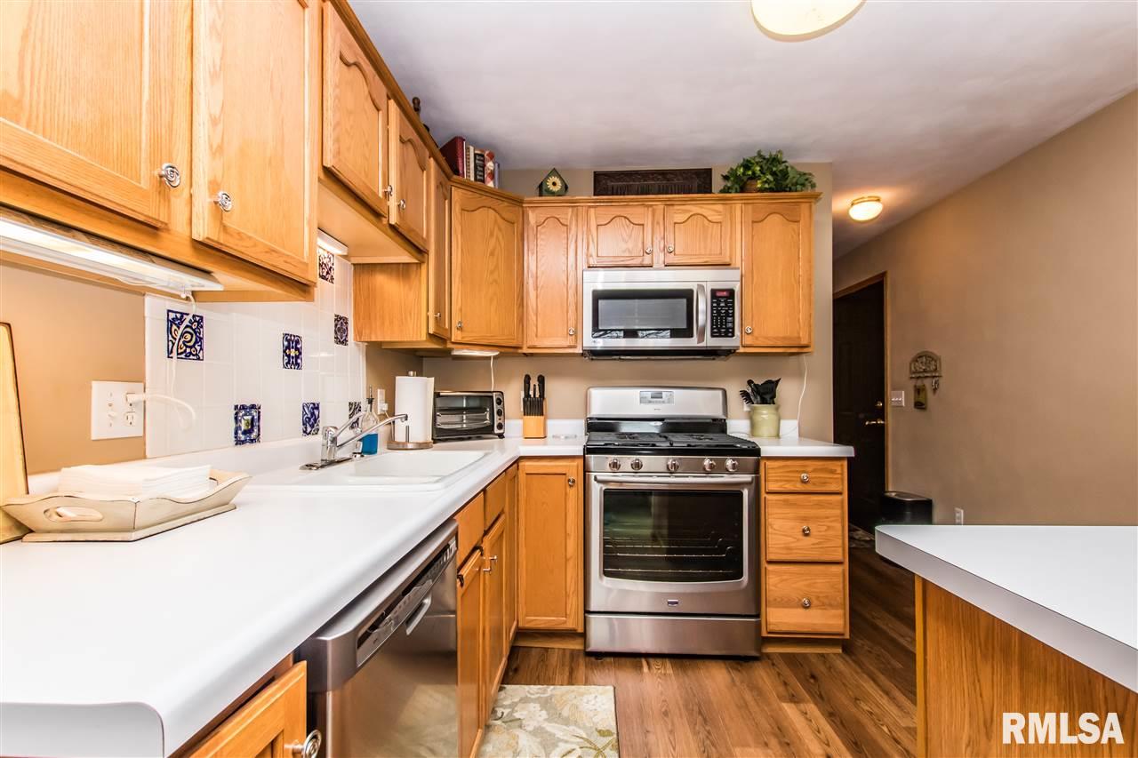 1258 Kingsbury Road Washington, IL 61571 - Photo 9 of 27 Gallery Image 9