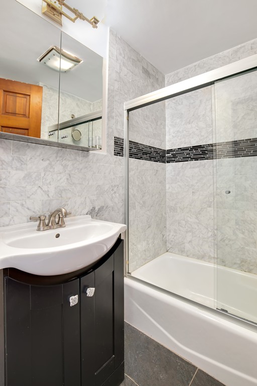 22 Perry Street, Unit 3 Brookline, MA 02445 - Photo 8 of 22 Gallery Image 8