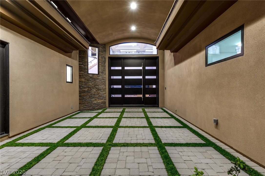 1452 MacDonald Ranch Drive Henderson, NV 89012 - Photo 3 of 50 Gallery Image 3