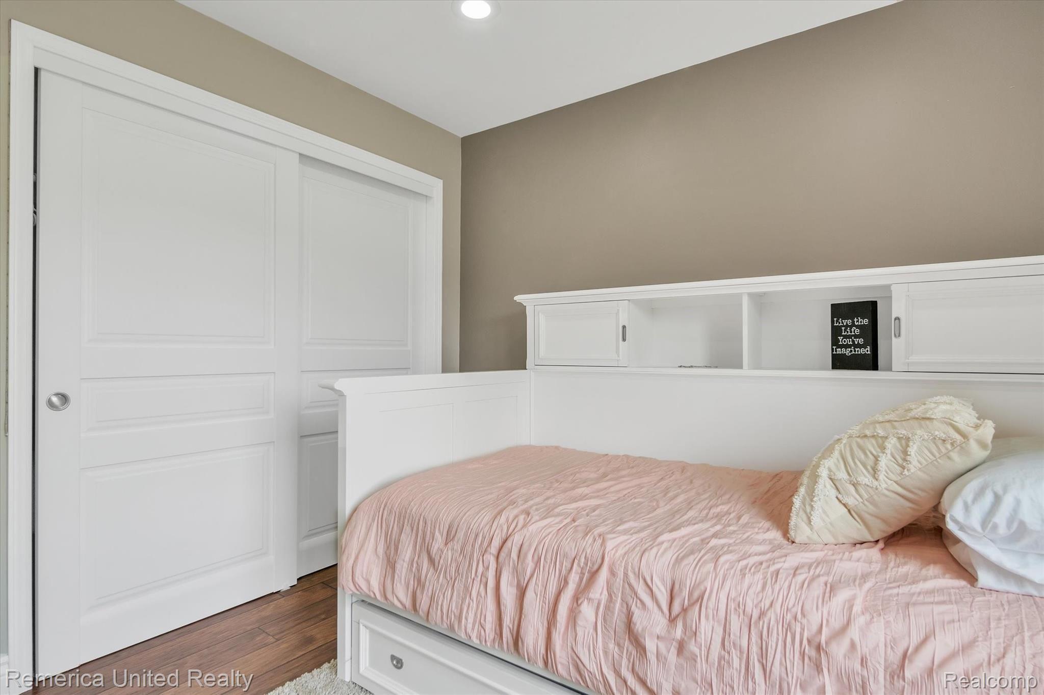 3158 West Marr Road Howell, MI 48855 - Photo 29 of 74 33-3158-W-Marr-Rd-WindowStill-Real-Estate-Photography-33.jpg