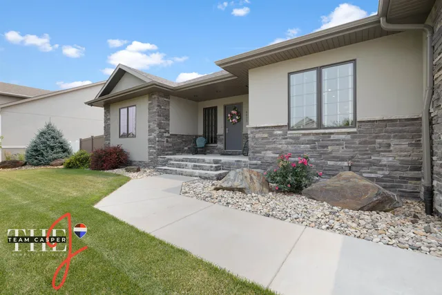 $820,000 | 4423 East 21st Street, Casper, WY 82609