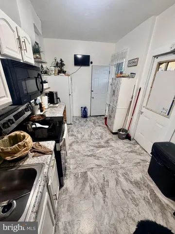 $194,900 | 355 McKnight Street, Reading, PA 19601