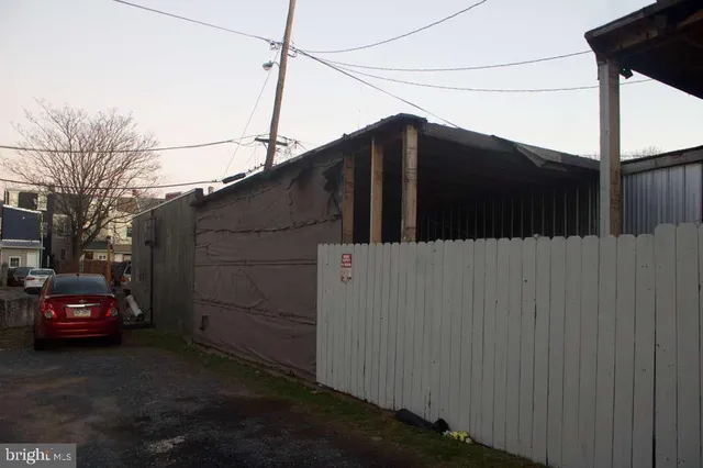 $194,900 | 355 McKnight Street, Reading, PA 19601