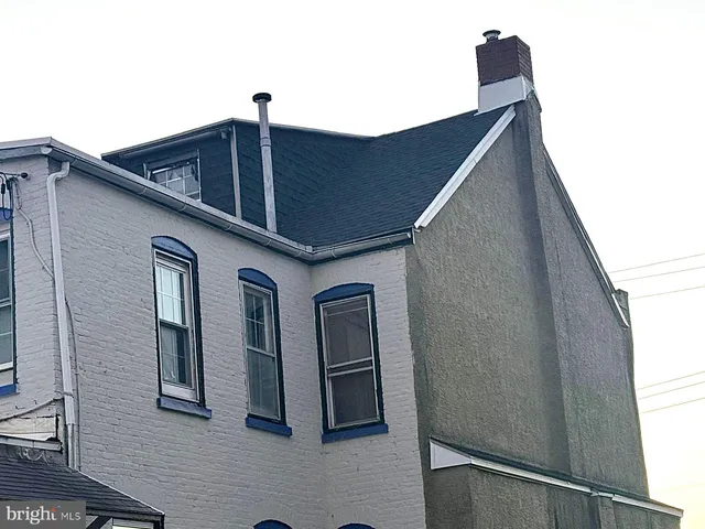 $194,900 | 355 McKnight Street, Reading, PA 19601