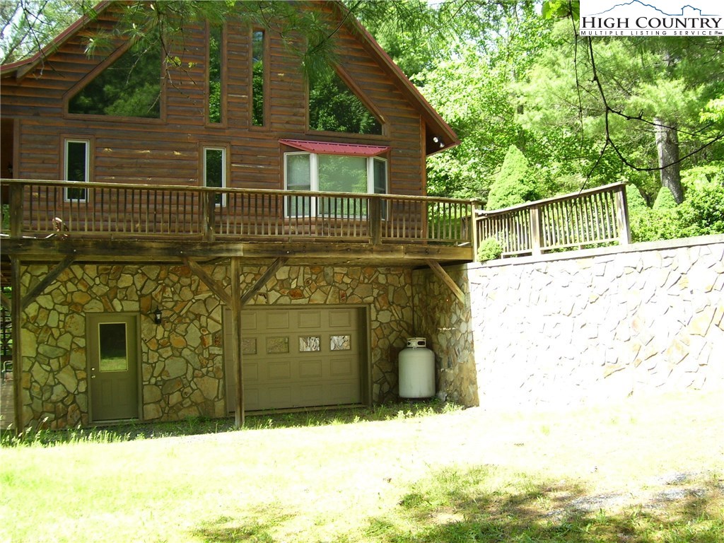289 Turkey Ridge Crumpler, NC 28617 - Photo 2 of 25