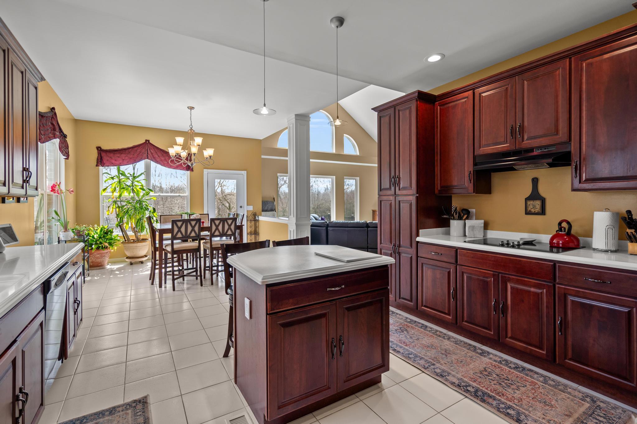 587 Deer Run Road Newport, KY 41076 - Photo 9 of 50 Gallery Image 9