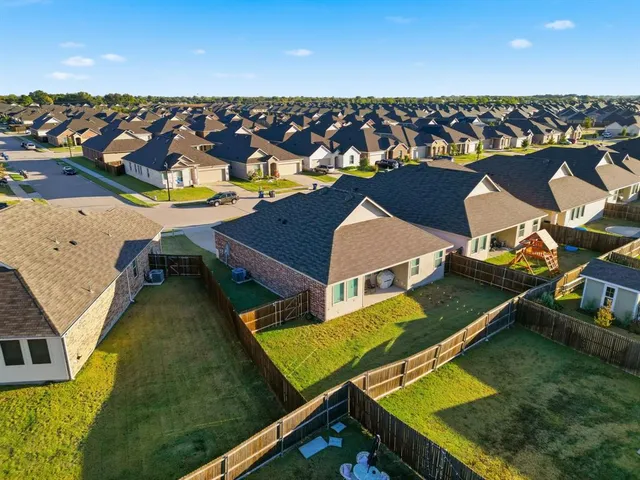 $250,000 | 745 Twinvale Drive, Princeton, TX 75407