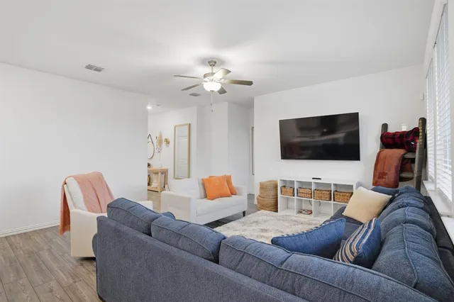 $250,000 | 745 Twinvale Drive, Princeton, TX 75407