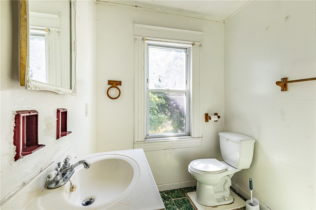 1375 North Clinton Avenue Rochester, NY 14621 - Photo 15 of 50