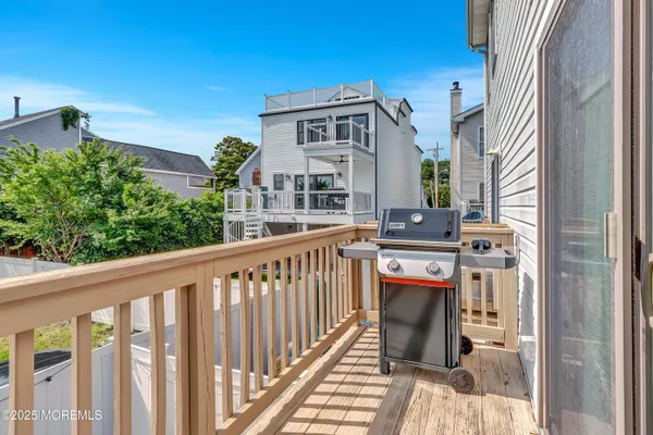 $3,200 | 20 Cedar Street, Unit 5, Highlands, NJ 07732