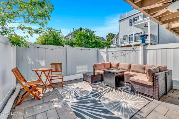 $3,200 | 20 Cedar Street, Unit 5, Highlands, NJ 07732