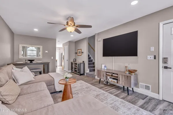 $3,200 | 20 Cedar Street, Unit 5, Highlands, NJ 07732