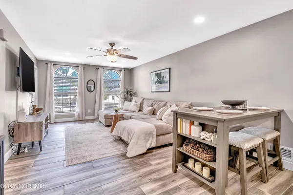 $3,200 | 20 Cedar Street, Unit 5, Highlands, NJ 07732