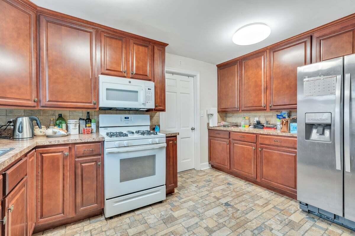 70 Vantage Road Rocky Mount, VA 24151 - Photo 12 of 58 MIB07014