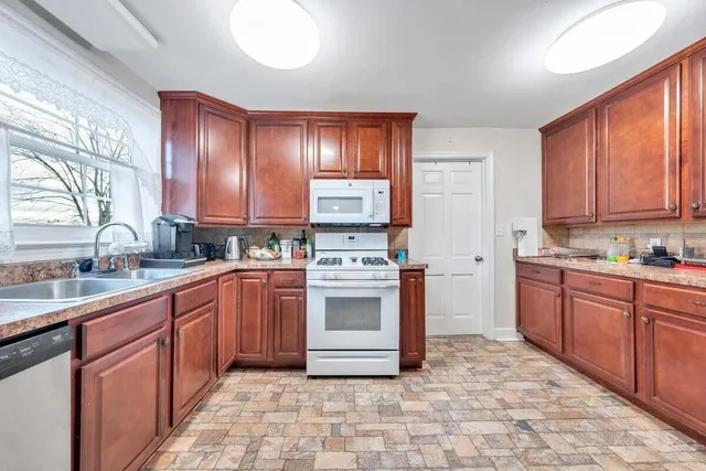 $285,000 | 70 Vantage Road, Rocky Mount, VA 24151