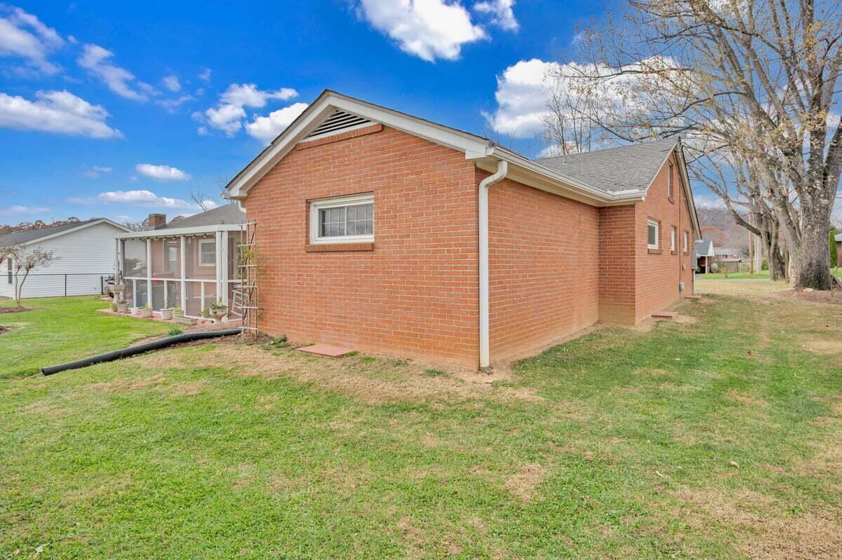 70 Vantage Road Rocky Mount, VA 24151 - Photo 45 of 58 MIB07116