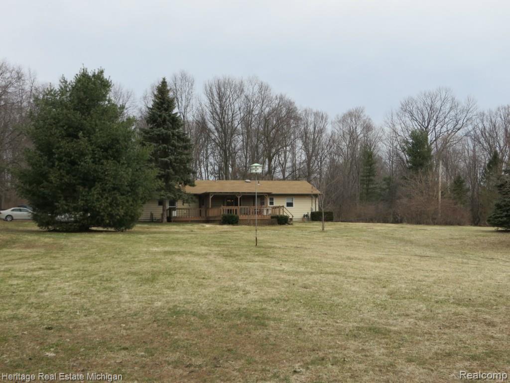 6533 Crofoot Road Fowlerville, MI 48836 - Photo 36 of 46 IMG_0866.jpg