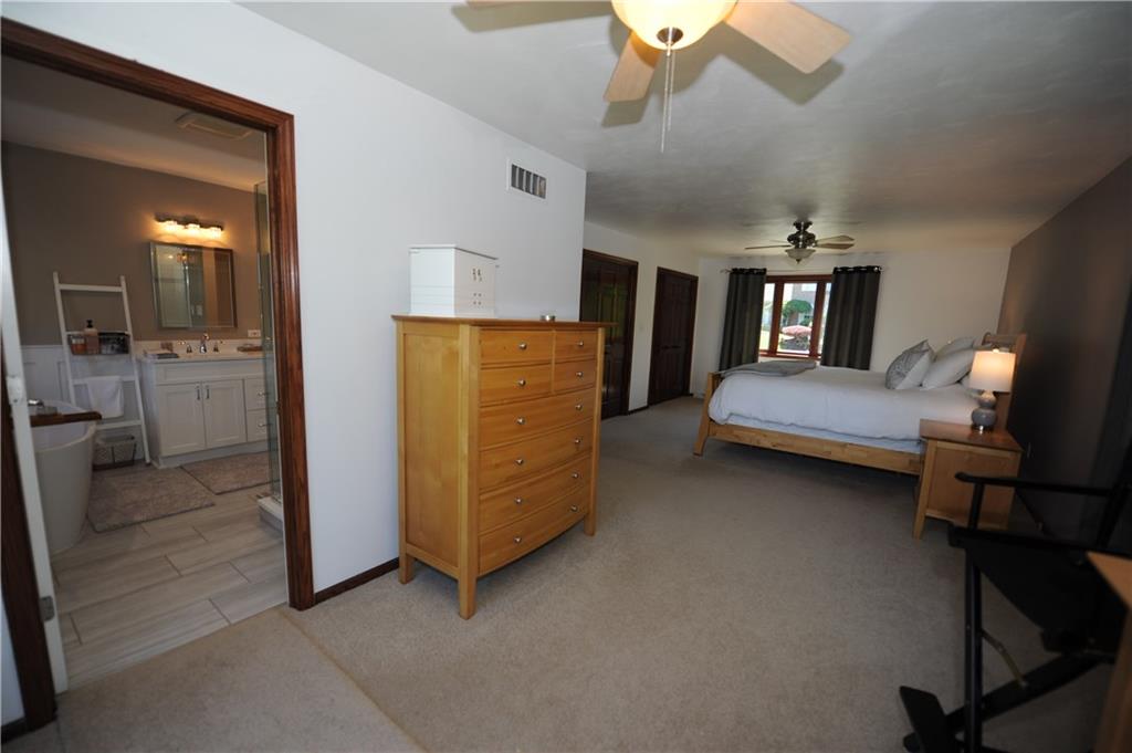 17 Renaissance Drive Irwin, PA 15642 - Photo 11 of 24 Gallery Image 11