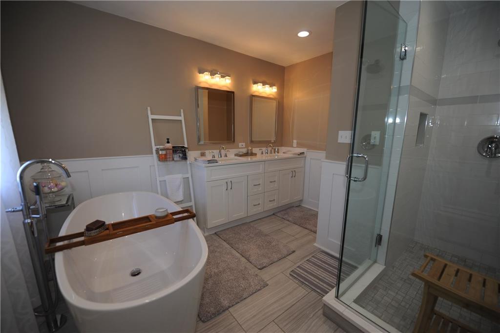 17 Renaissance Drive Irwin, PA 15642 - Photo 12 of 24 Gallery Image 12