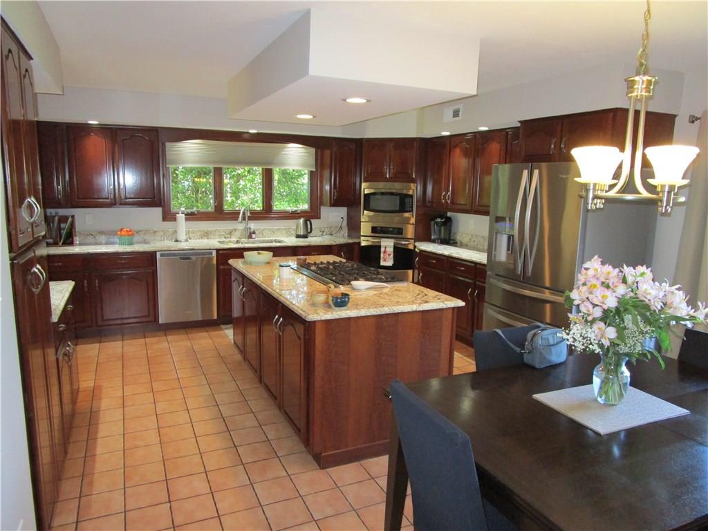 17 Renaissance Drive Irwin, PA 15642 - Photo 7 of 24 Gallery Image 7