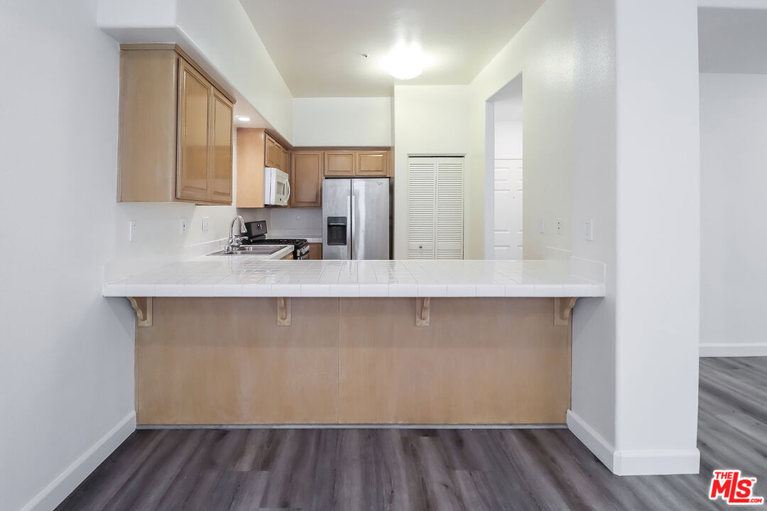 11920 Goshen Avenue, Unit 102 Los Angeles, CA 90049 - Photo 11 of 39