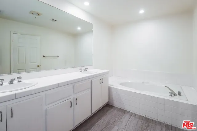$4,495 | 11920 Goshen Avenue, Unit 102, Los Angeles, CA 90049