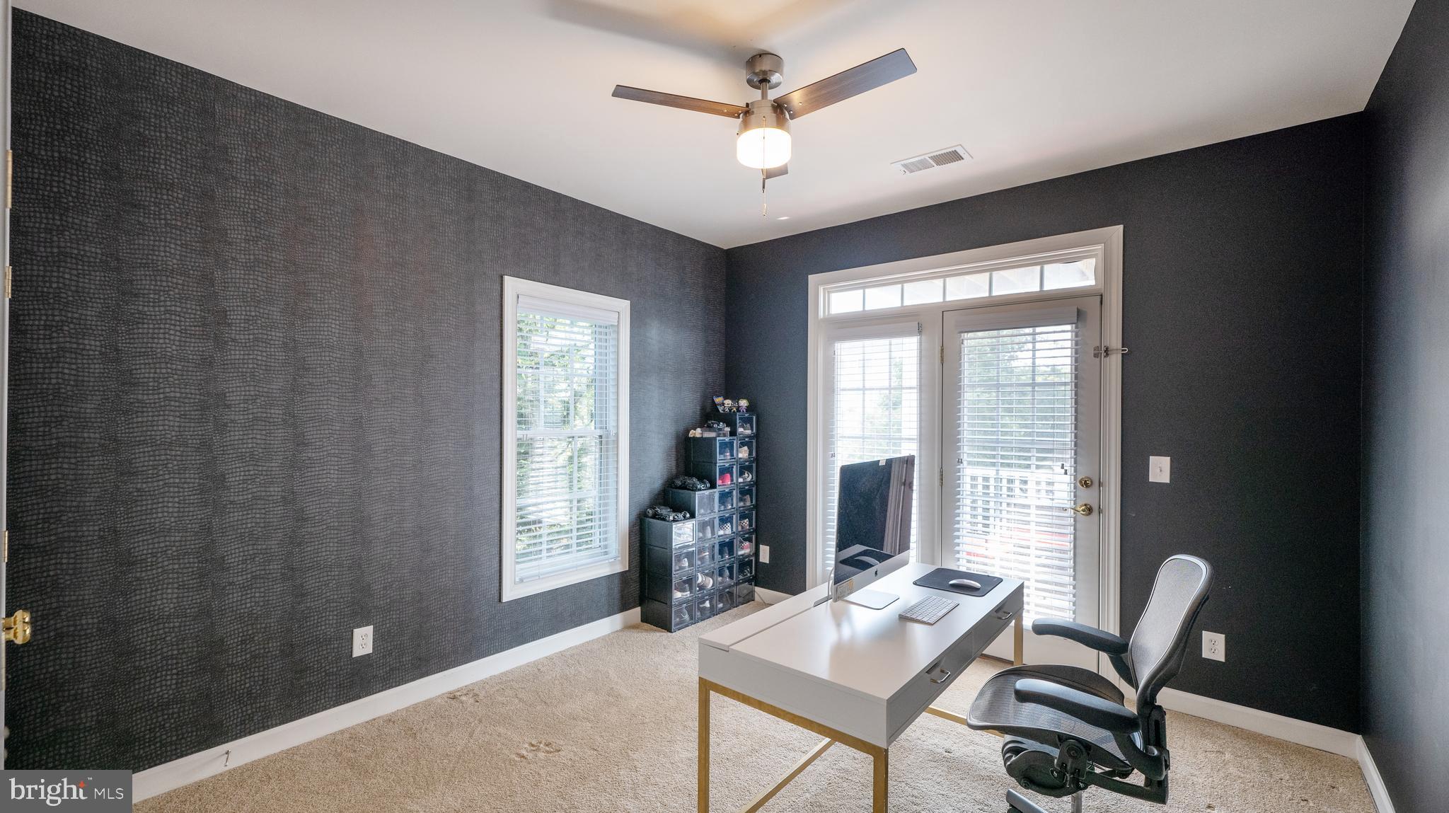 653 Cedar Spring Street Gaithersburg, MD 20877 - Photo 17 of 21 Bedroom 2