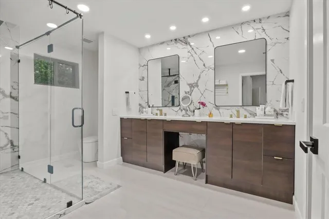 $340,000 | 1916 Shorewood Drive, Grapevine, TX 76051