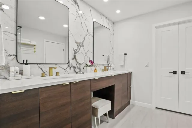 $340,000 | 1916 Shorewood Drive, Grapevine, TX 76051