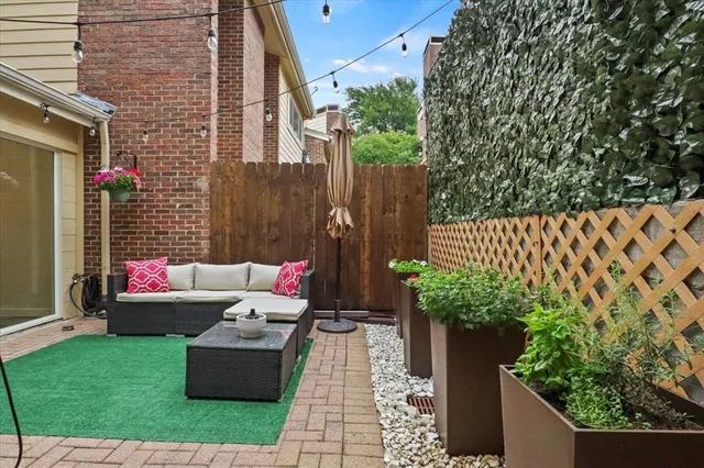 $340,000 | 1916 Shorewood Drive, Grapevine, TX 76051