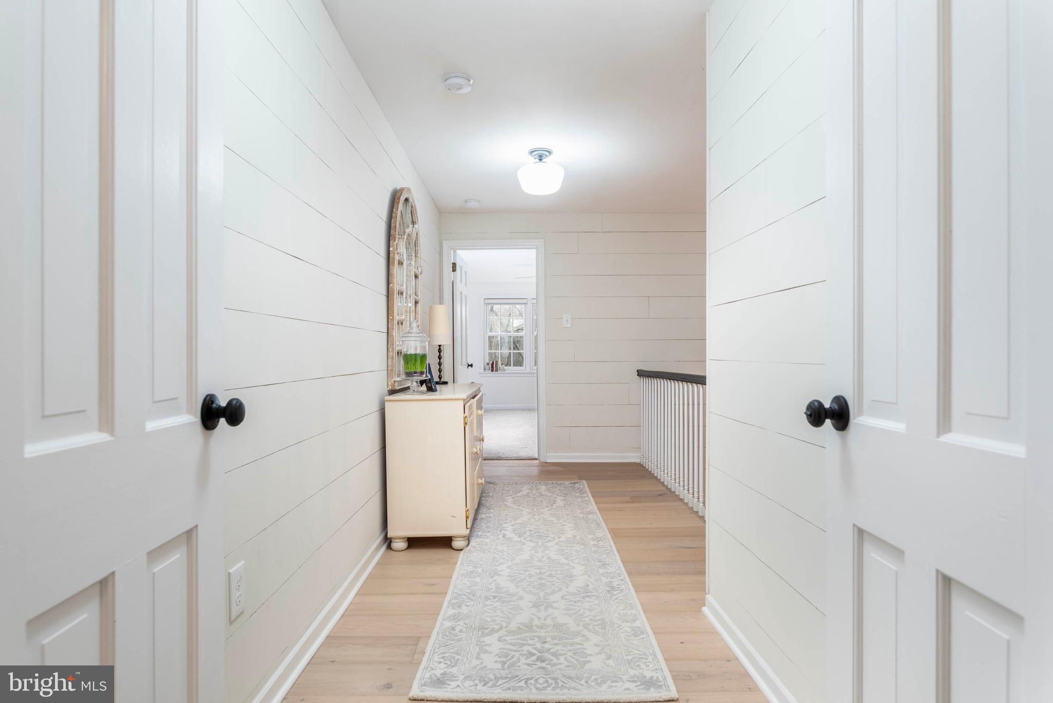 38 Rabbit Run Road Malvern, PA 19355 - Photo 26 of 67 Second Floor Hallway.