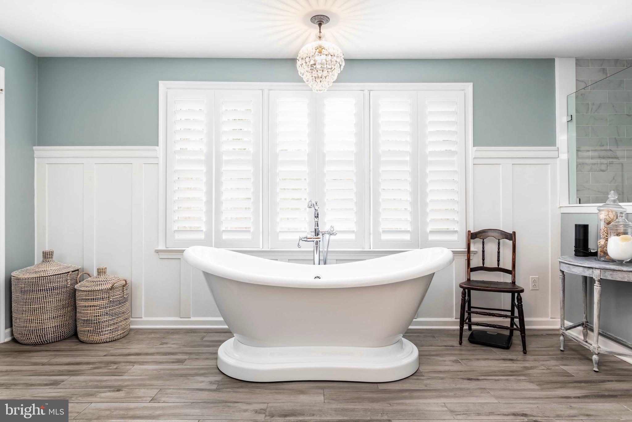 38 Rabbit Run Road Malvern, PA 19355 - Photo 31 of 67 Main Bathroom.