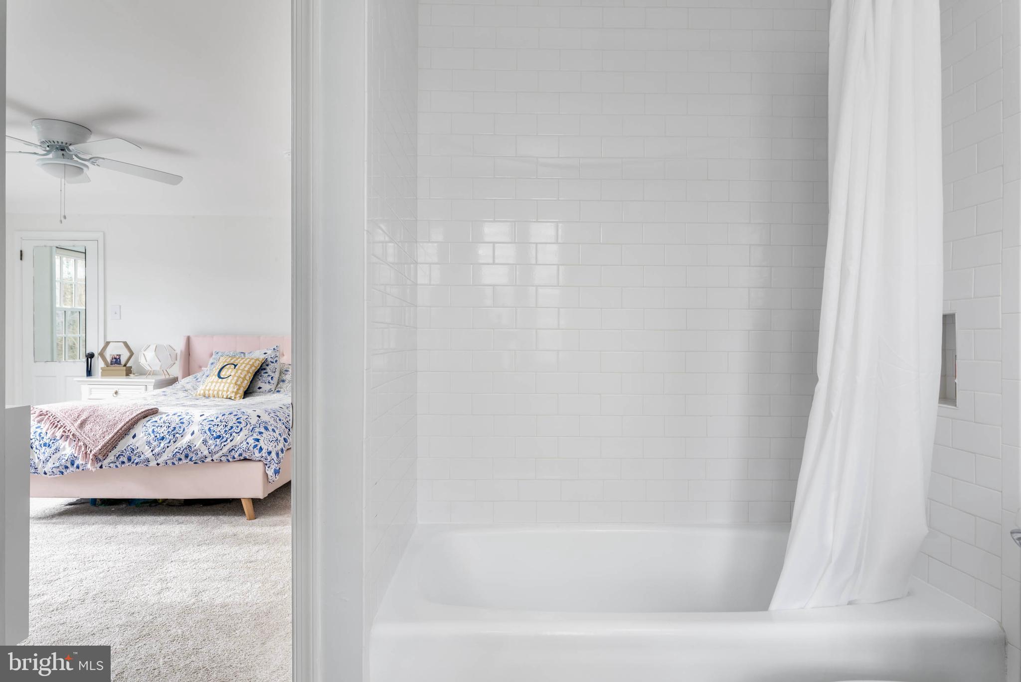 38 Rabbit Run Road Malvern, PA 19355 - Photo 38 of 67 En Suite Bathroom.