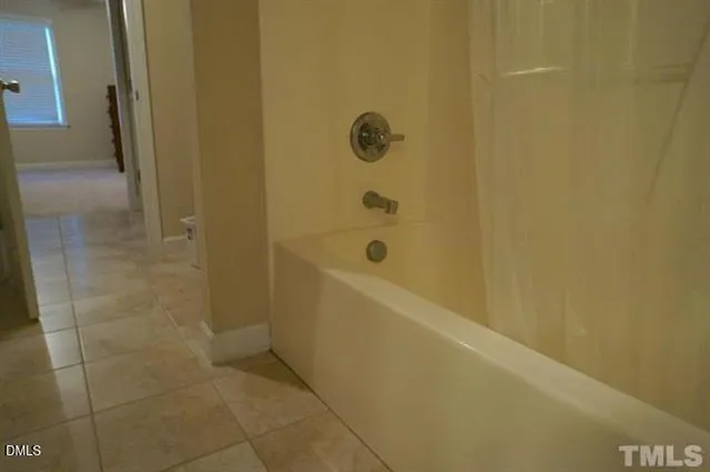 $1,950 | 128 Florians Drive, Holly Springs, NC 27540