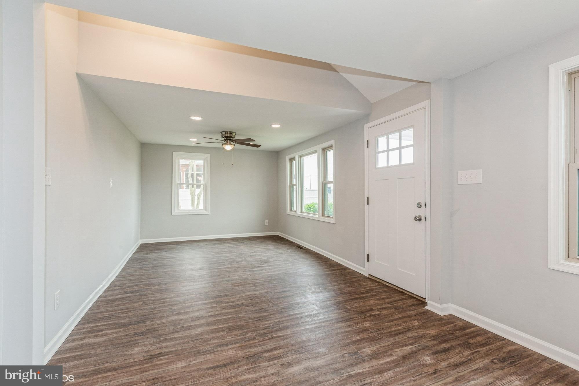28149 Nanticoke Road Salisbury, MD 21801 - Photo 11 of 37 facing front door and Den