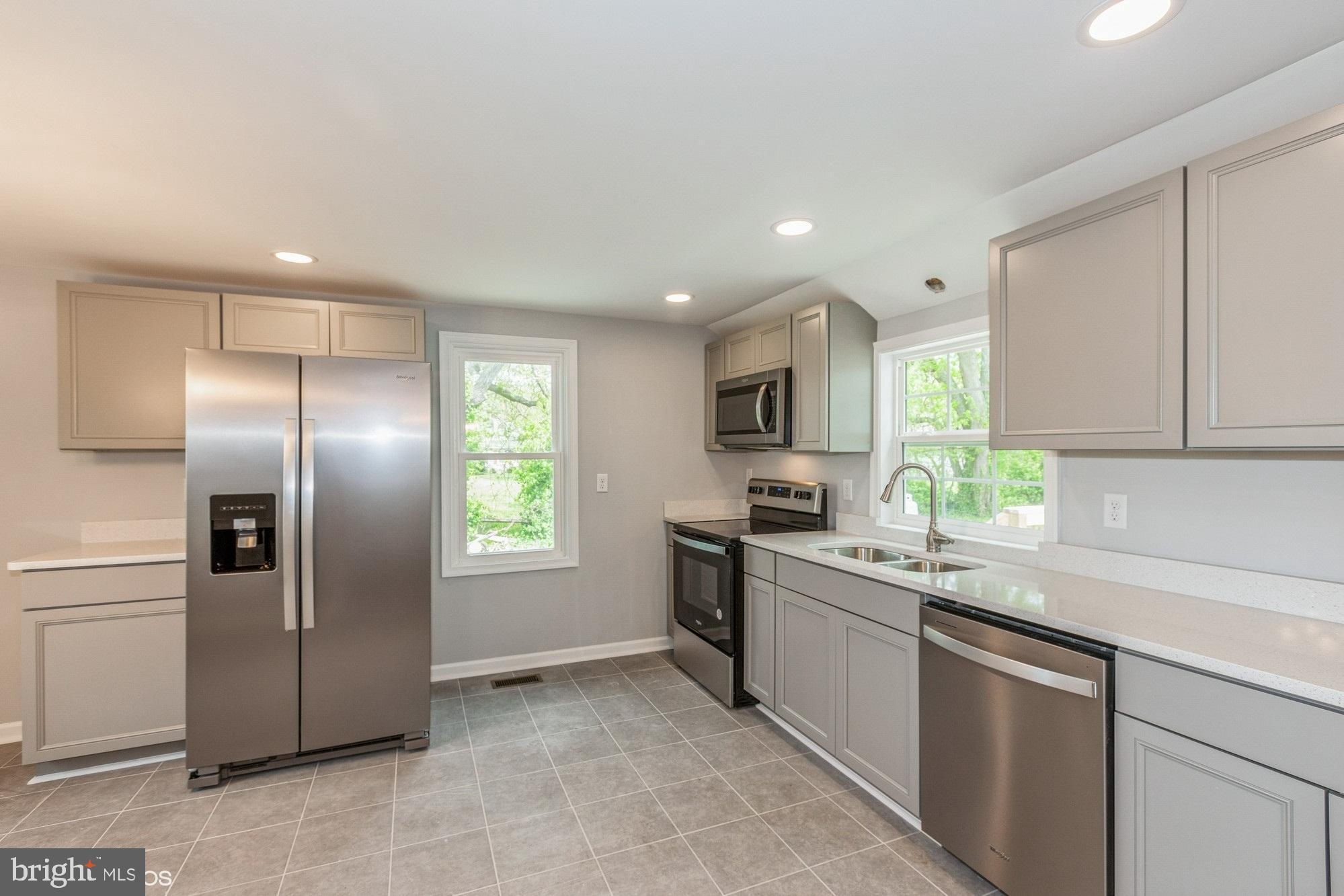 28149 Nanticoke Road Salisbury, MD 21801 - Photo 16 of 37 Kitchen area