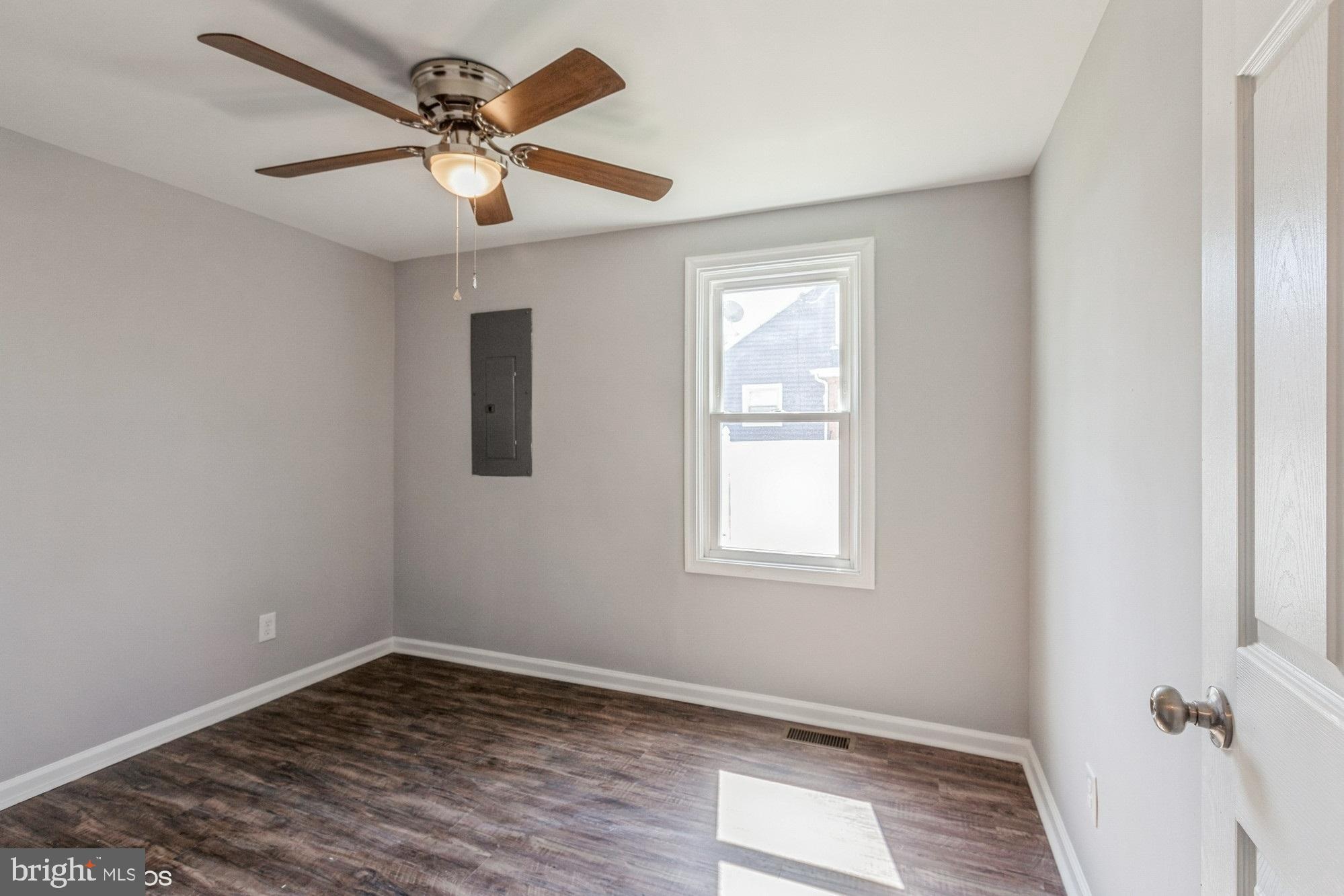 28149 Nanticoke Road Salisbury, MD 21801 - Photo 26 of 37 Downstairs bedroom 2 / office