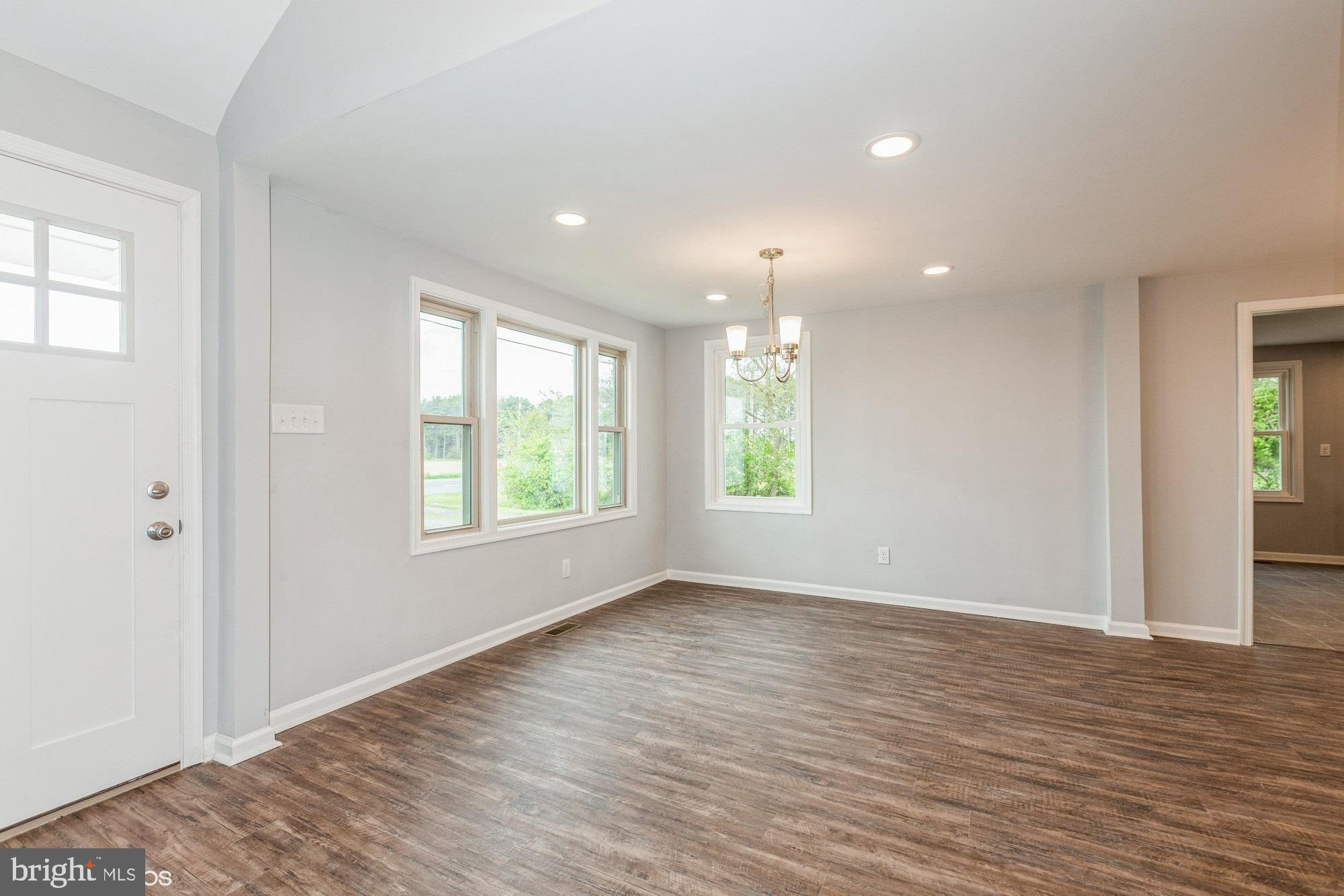28149 Nanticoke Road Salisbury, MD 21801 - Photo 8 of 37 Potential dining area