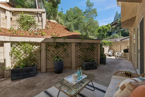 $2,595,000 | 23 Valant Place, Piedmont, CA 94610