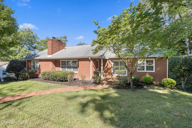 $425,000 | 941 Rosedale Avenue, Kingston, TN 37763