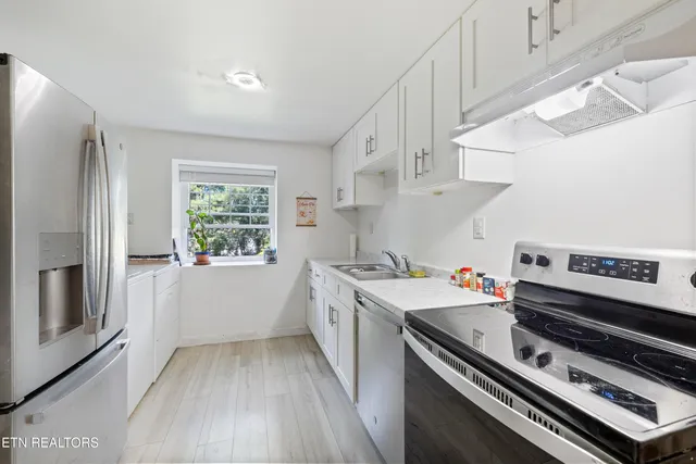 $425,000 | 941 Rosedale Avenue, Kingston, TN 37763