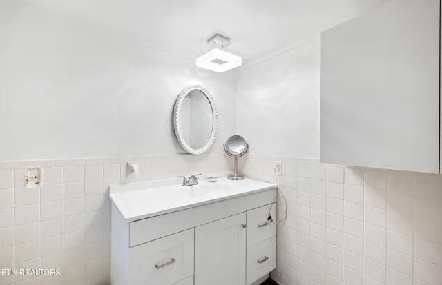 $425,000 | 941 Rosedale Avenue, Kingston, TN 37763