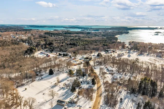 $249,900 | 109 Waldoboro Road, Friendship, ME 04547