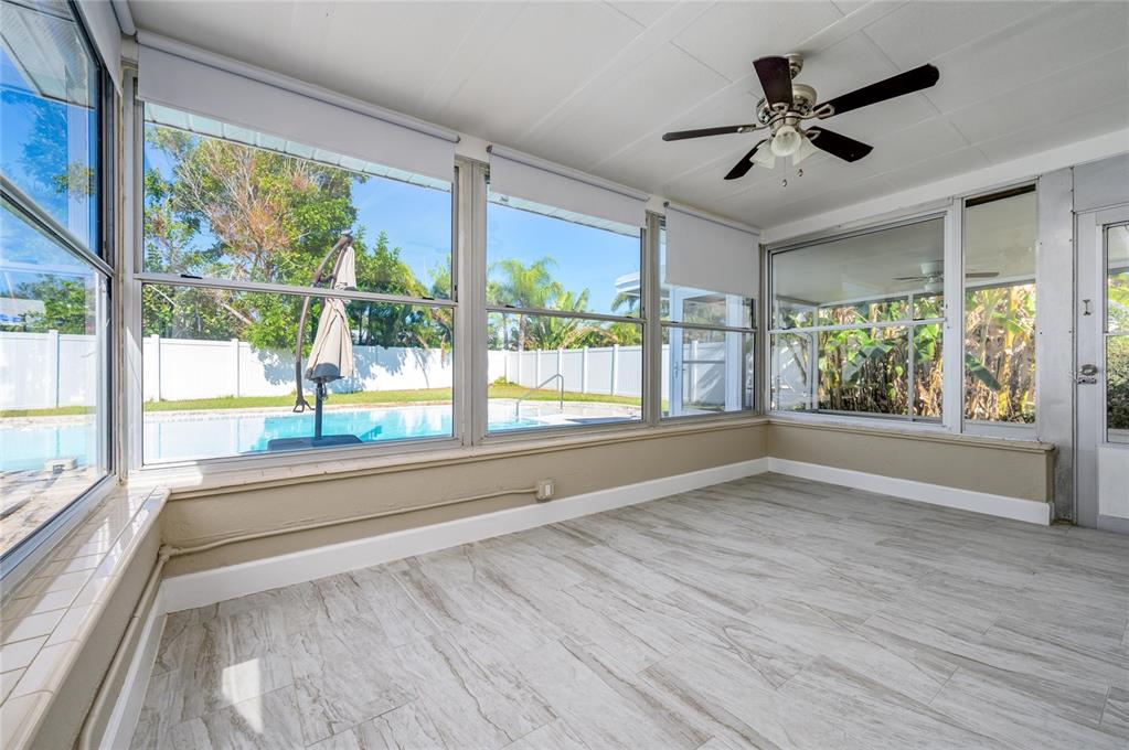 11425 47th Avenue North St. Petersburg, FL 33708 - Photo 11 of 29