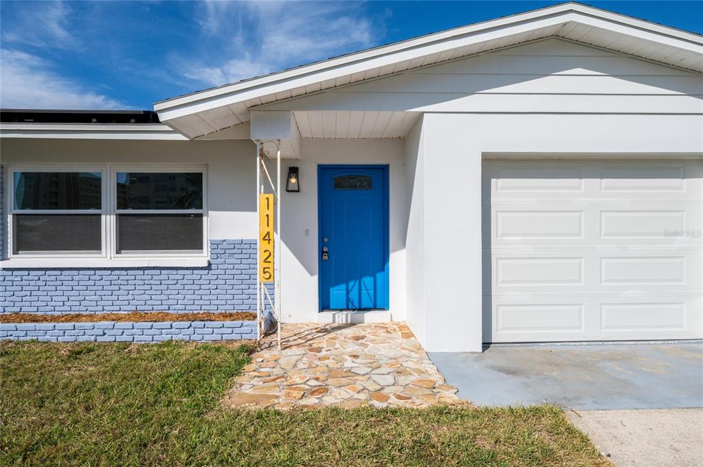 11425 47th Avenue North St. Petersburg, FL 33708 - Photo 4 of 29