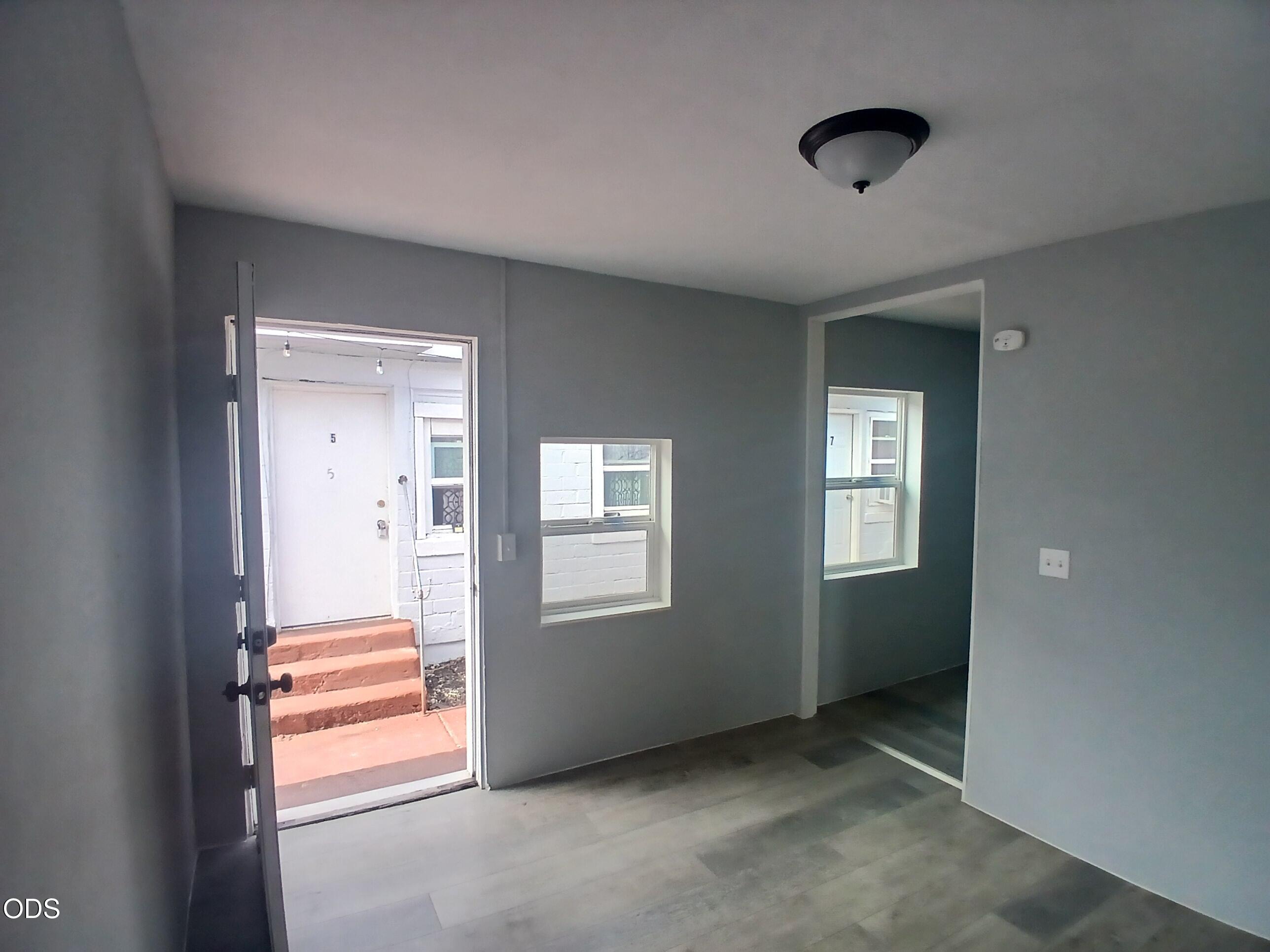 323 Commercial Street Klamath Falls, OR 97601 - Photo 8 of 31